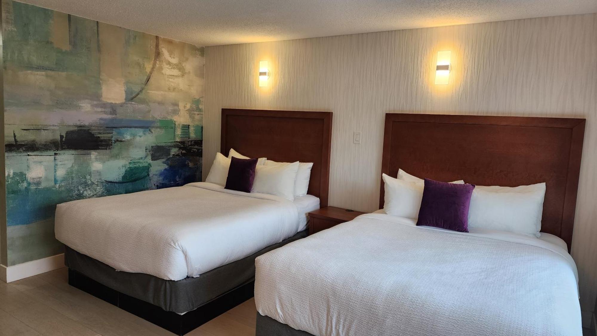 בורנבי Coast Metro Vancouver Hotel מראה חיצוני תמונה
