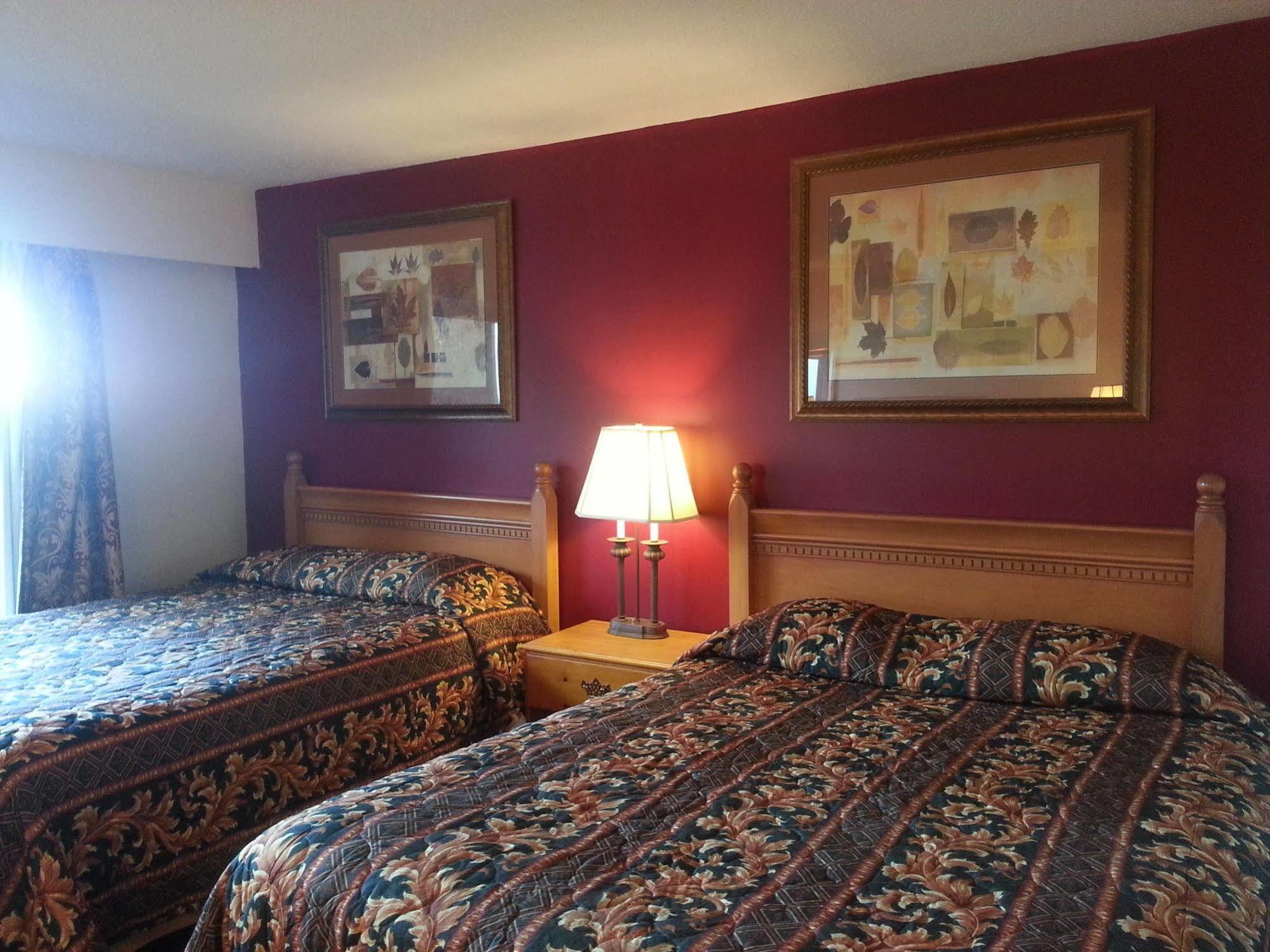 בורנבי Coast Metro Vancouver Hotel מראה חיצוני תמונה